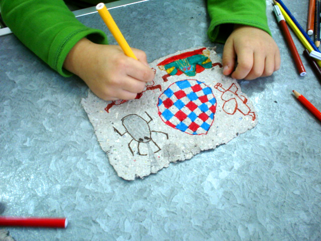 "Talleres ambientales para niños y niñas de primaria" de Esther Sancho - FEMAREC