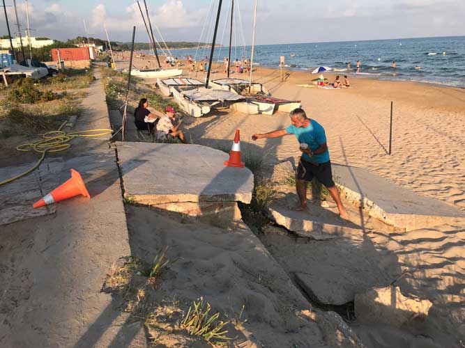 MareTerraFundacioMediterrania_platja_llarga_dunes.jpg