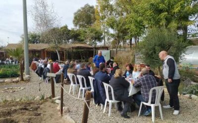 Vine a la calçotada popular de Mare Terra a l’Escola Natura a Tarragona